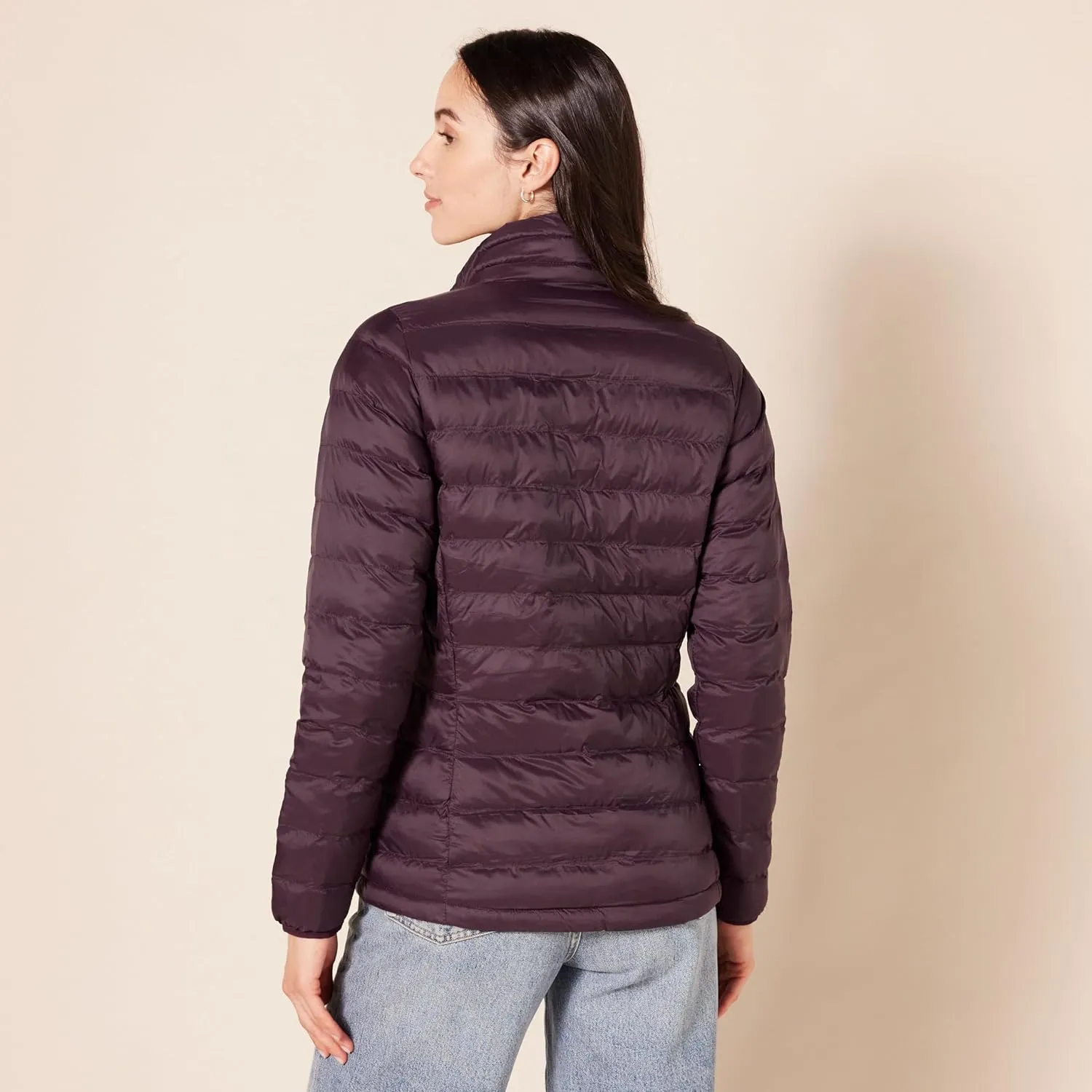 Amazon Essentials Women's Lightweight Long-Sleeve Water-Resistant Packable Puffer Jacket (Available in Plus Size)