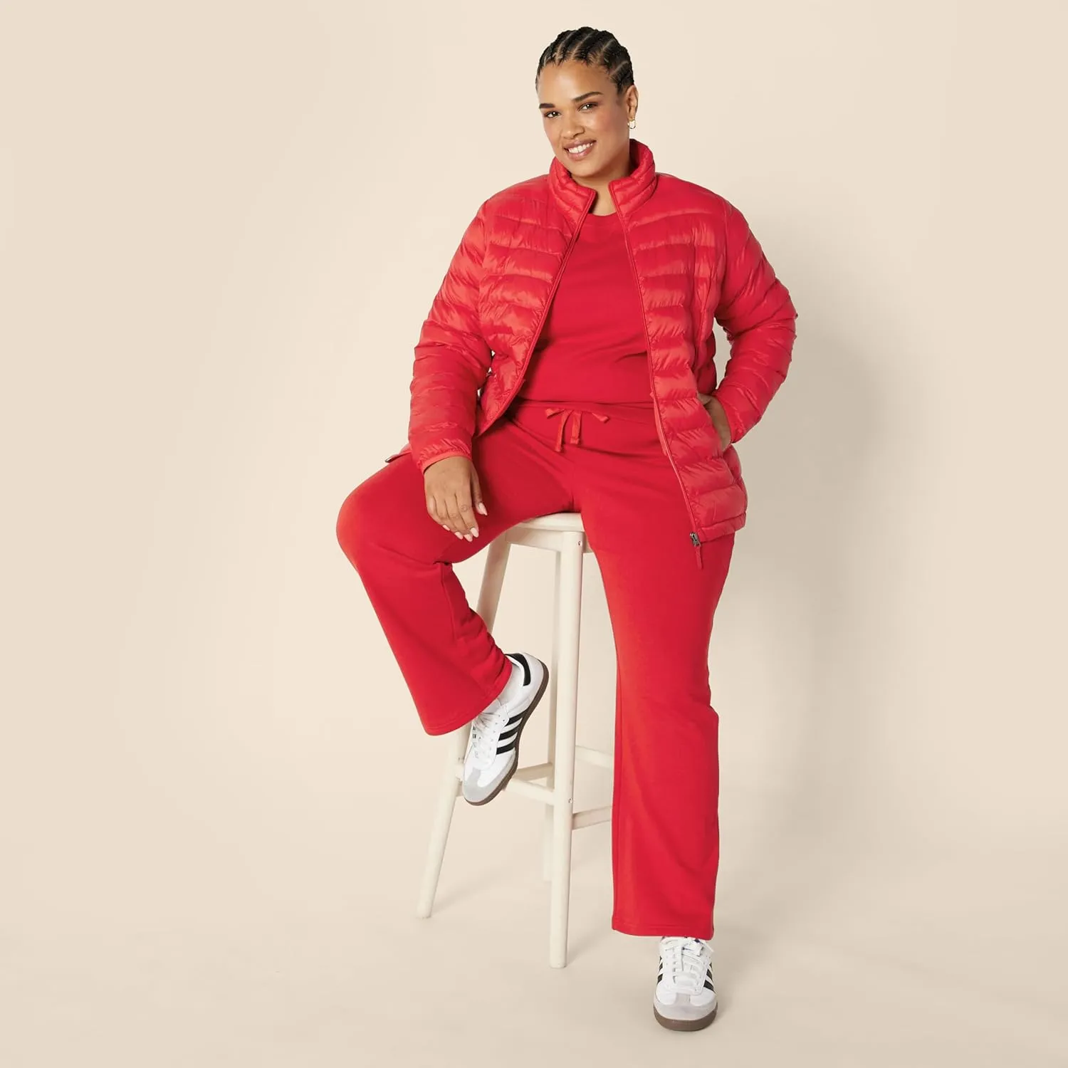 Amazon Essentials Women's Lightweight Long-Sleeve Water-Resistant Packable Puffer Jacket (Available in Plus Size)