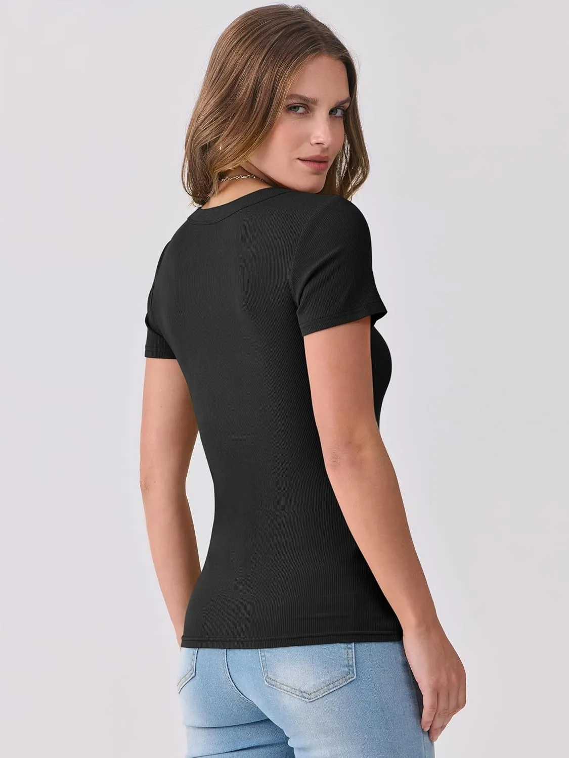 ANRABESS Women Short Sleeve V Neck Ribbed Knit Fitted Shirts Basic Tees Tops 2025 Summer Casual T-Shirts Going Out Outfits