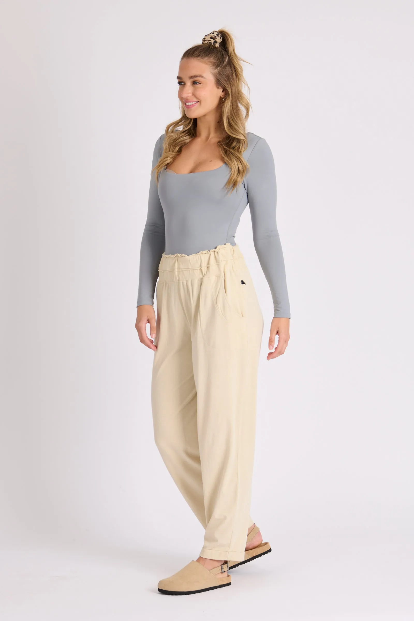CREAM TRACK PANT