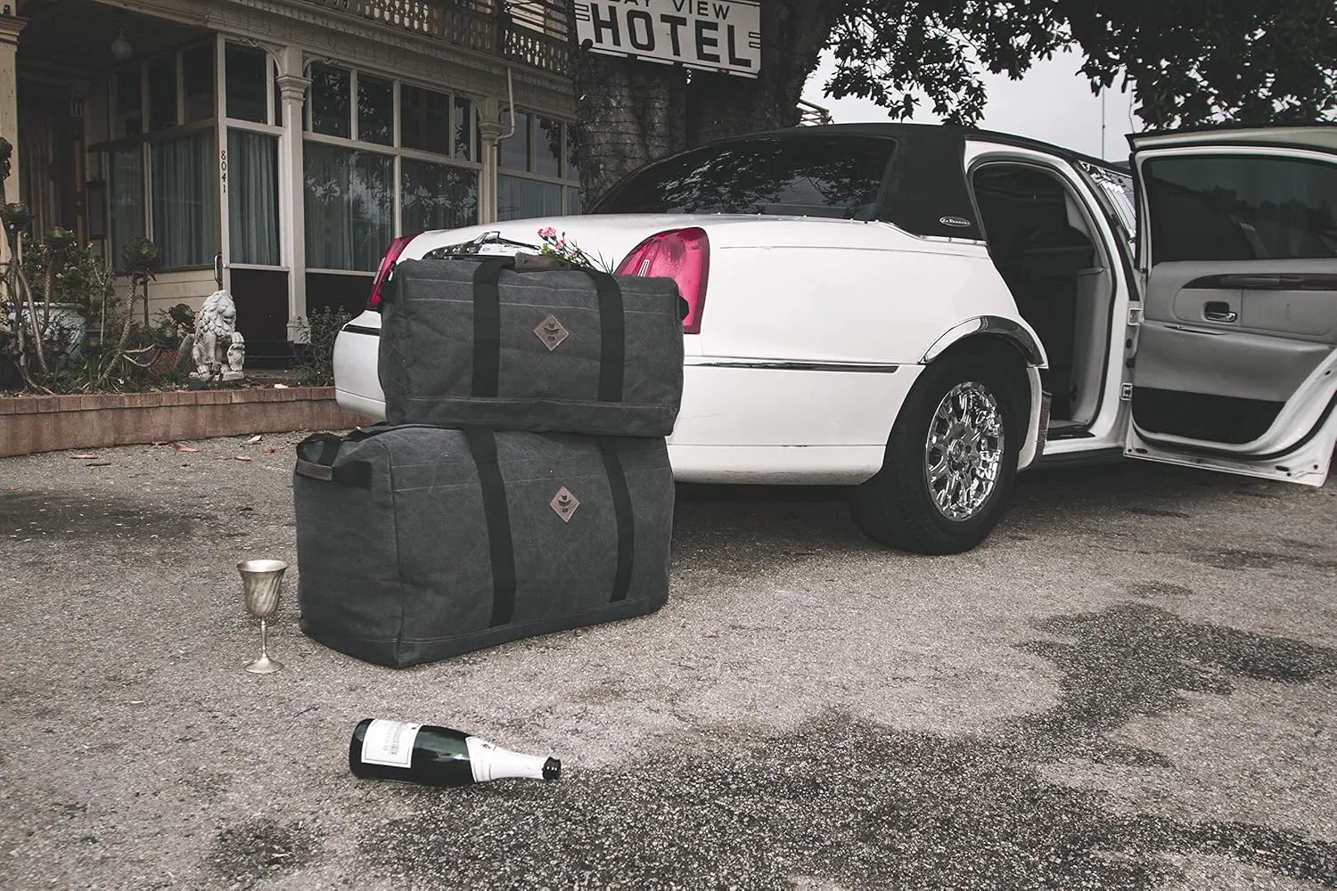 RV10090 Smoke, Continental, Lg Duffle