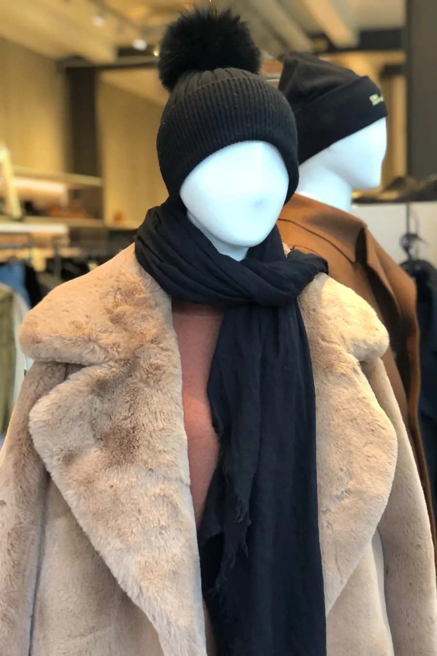 Swashy Scarf Black