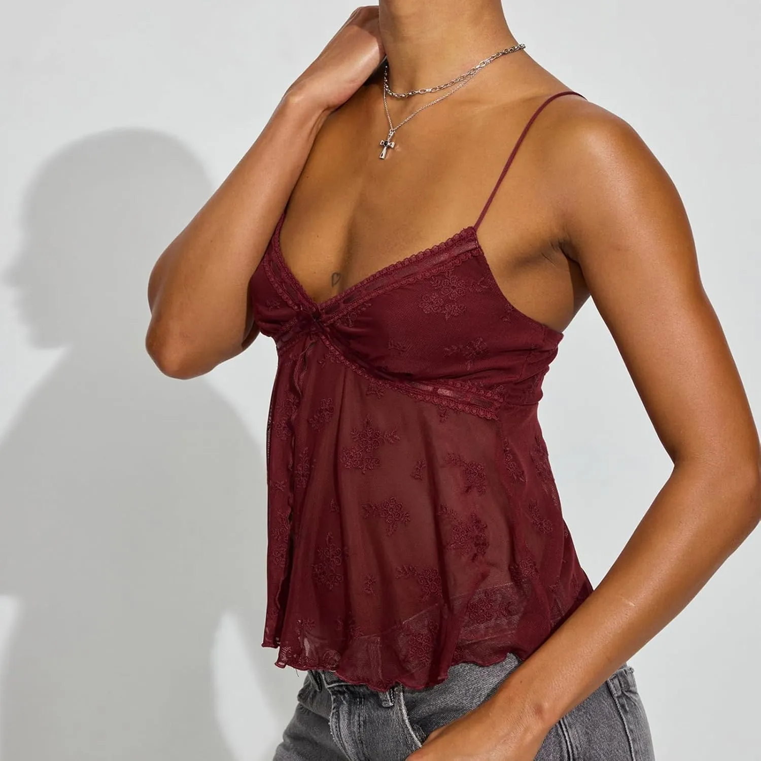 Women Floral Lace Camisole Y2k Sexy Cropped Lace Cami Tops Summer Spaghetti Strap V Neck See Through Tank Tops
