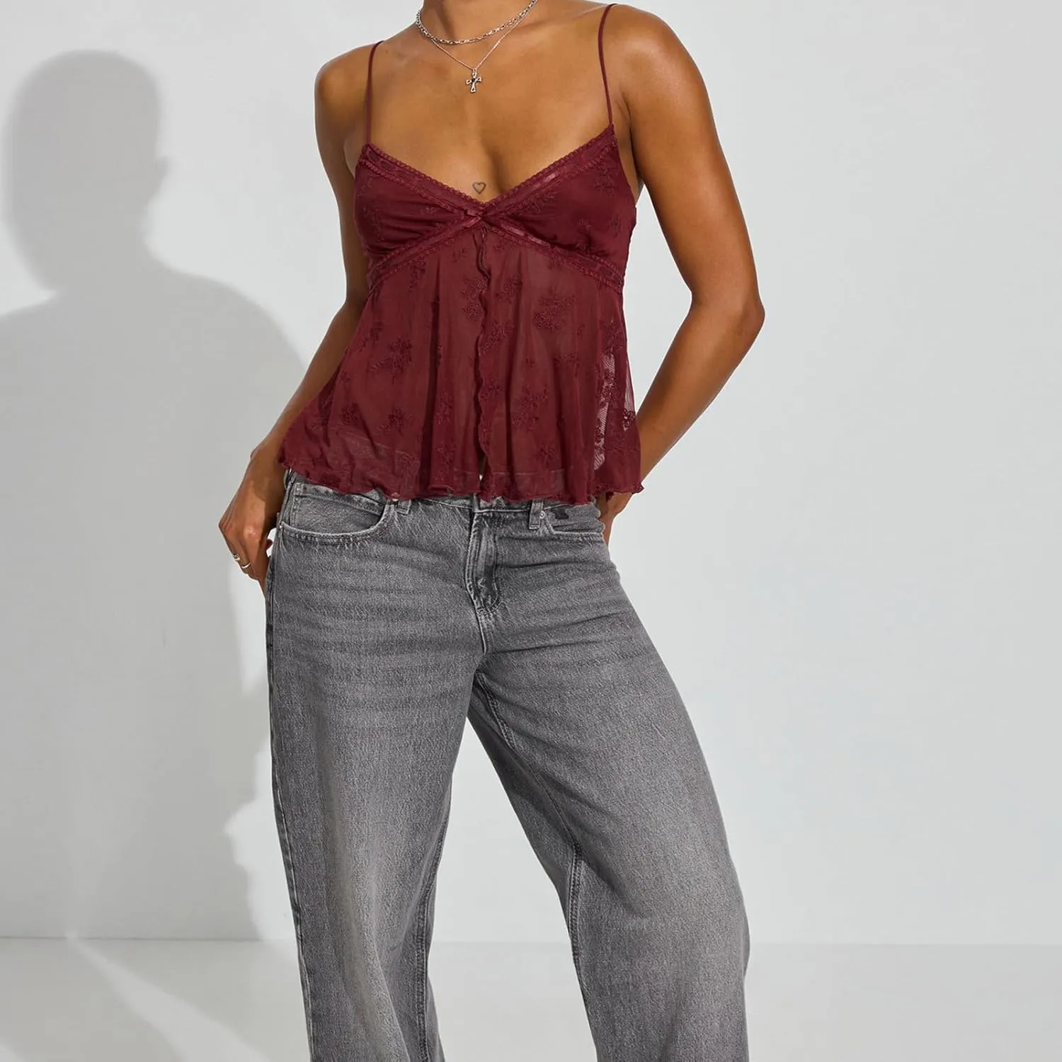 Women Floral Lace Camisole Y2k Sexy Cropped Lace Cami Tops Summer Spaghetti Strap V Neck See Through Tank Tops