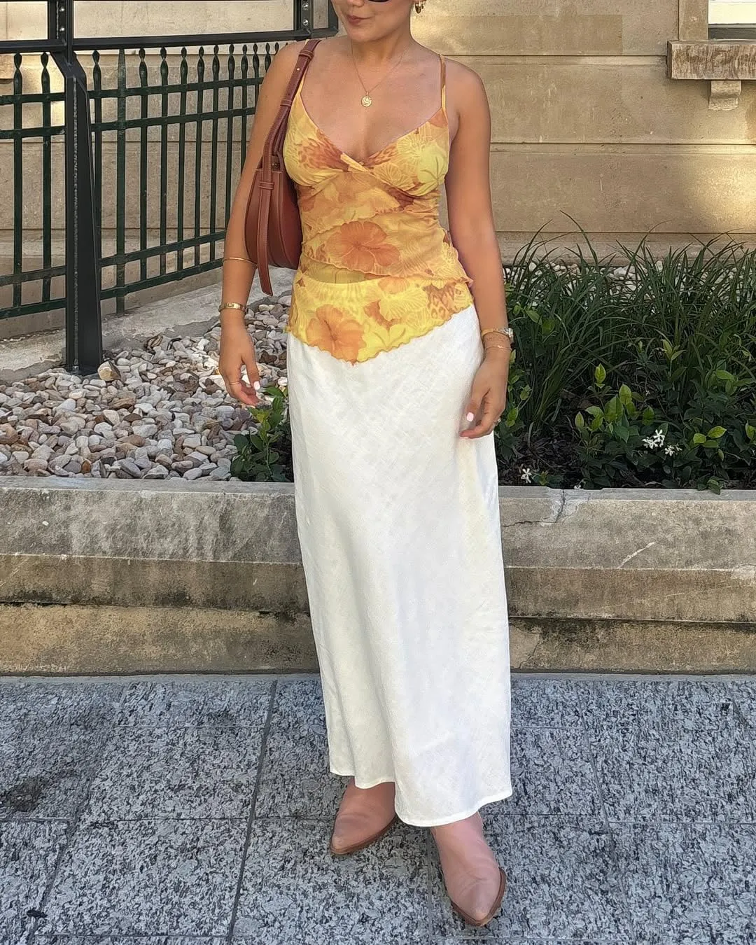 Women Floral Print Tie Shoulder Tank Tops Y2k V Neck Ruffle Hem Cami Shirt Cute Smocked Cami Tops