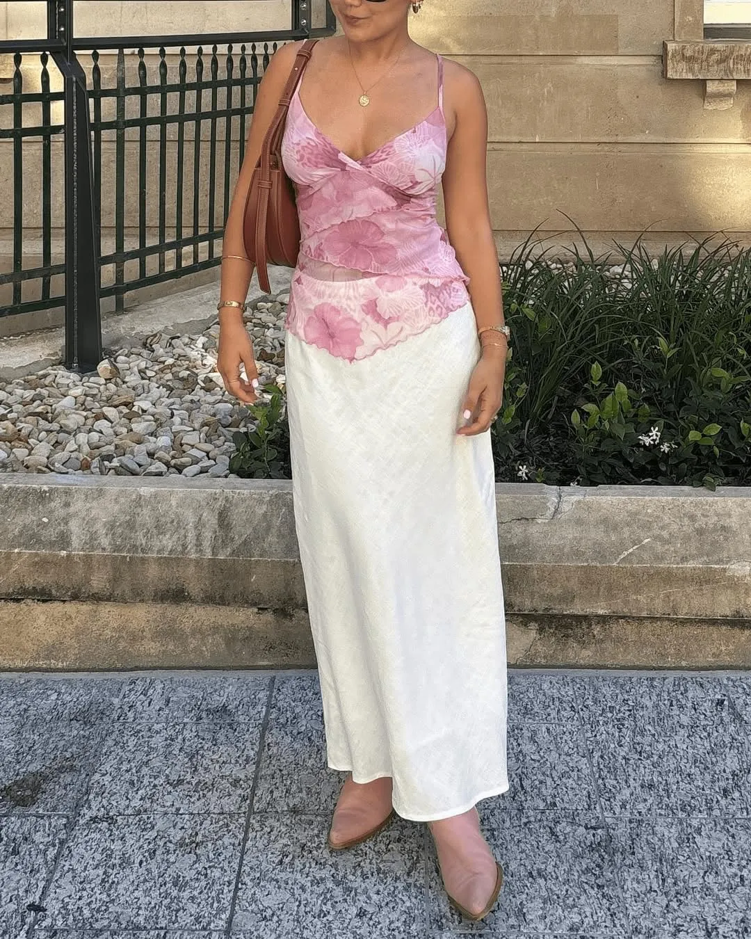 Women Floral Print Tie Shoulder Tank Tops Y2k V Neck Ruffle Hem Cami Shirt Cute Smocked Cami Tops