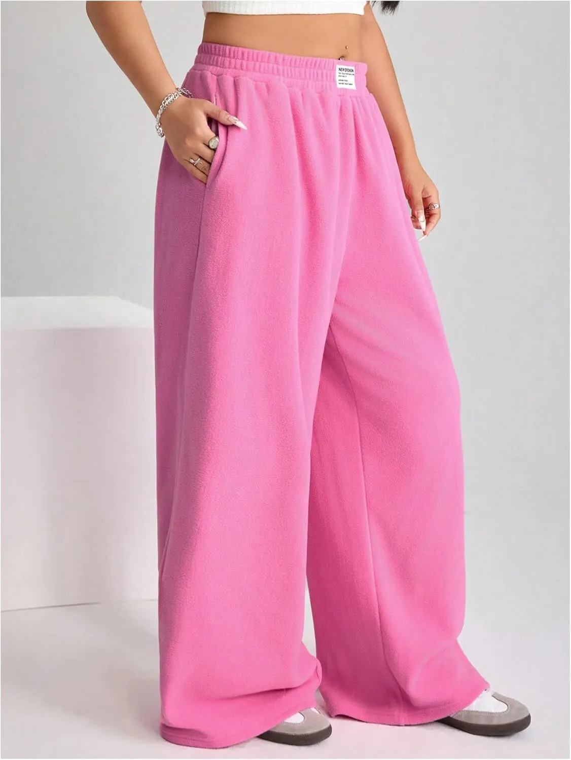 Women's Plus Size Elastic Waist Sweatpants Wide Leg Letter Patched Pants with Pocket